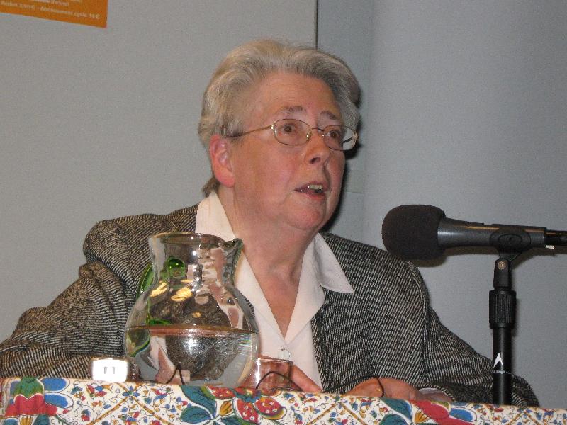 duCharlat02.JPG - Régine du Charlat - Conférence-Débat du mardi 10 mars 2009